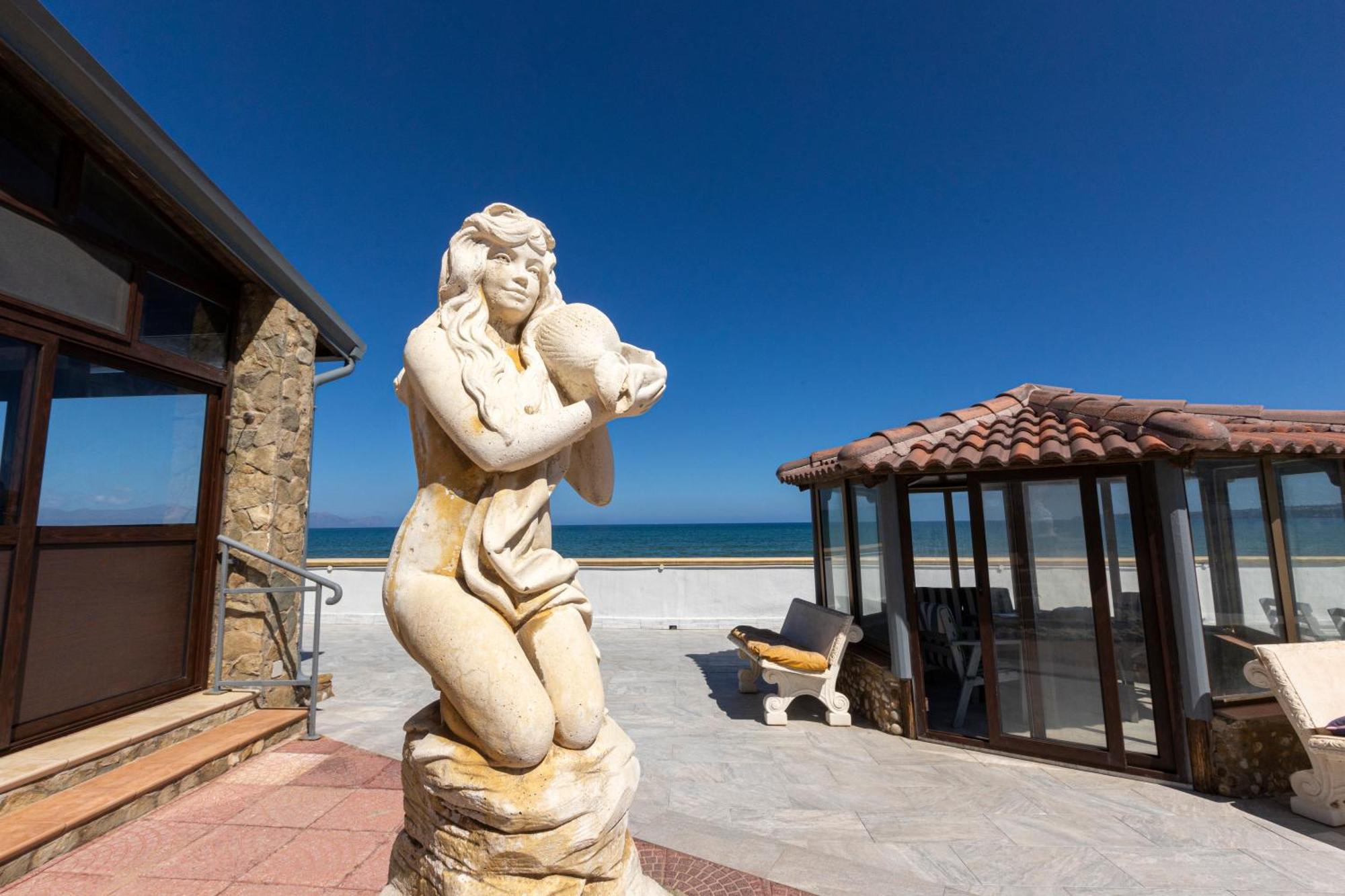 Casa Vacanza Barbera - In Riva Al Mare Villa Trappeto  Ngoại thất bức ảnh
