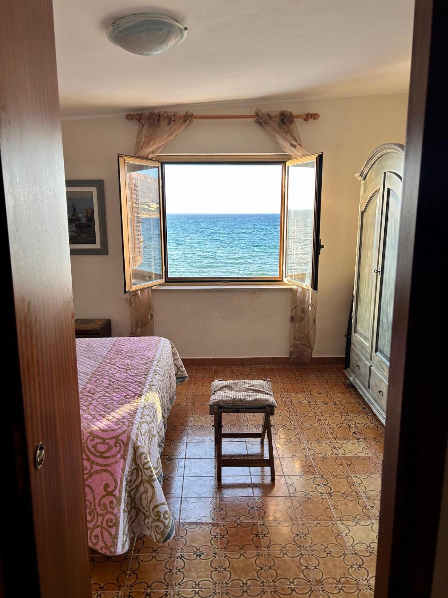 Casa Vacanza Barbera - In Riva Al Mare Villa Trappeto  Ngoại thất bức ảnh