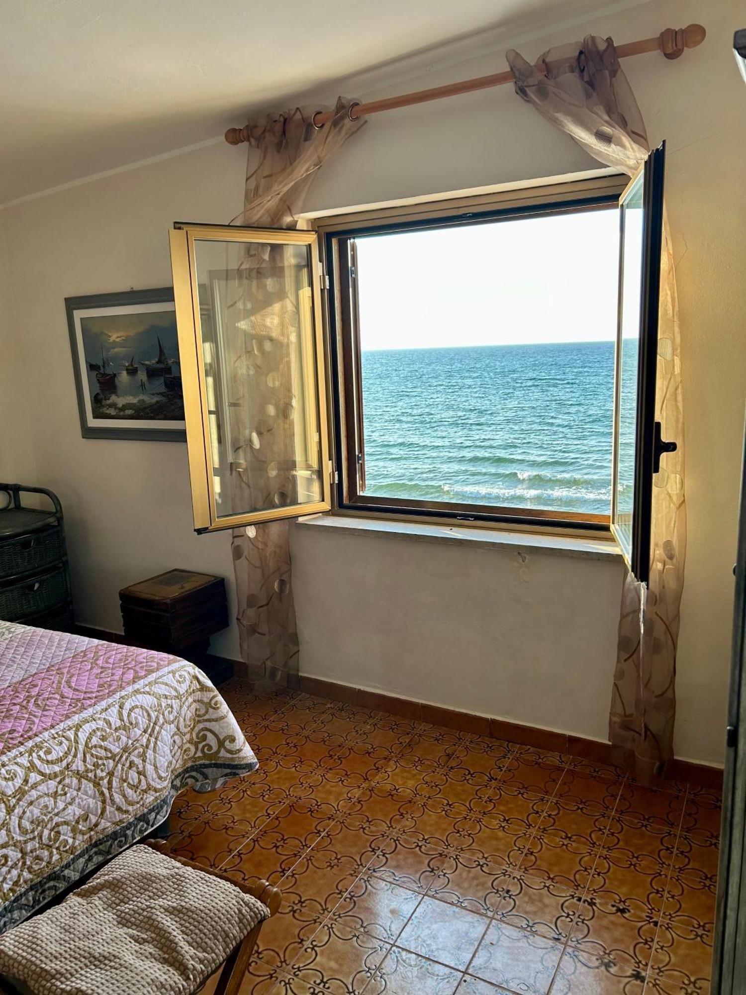 Casa Vacanza Barbera - In Riva Al Mare Villa Trappeto  Ngoại thất bức ảnh
