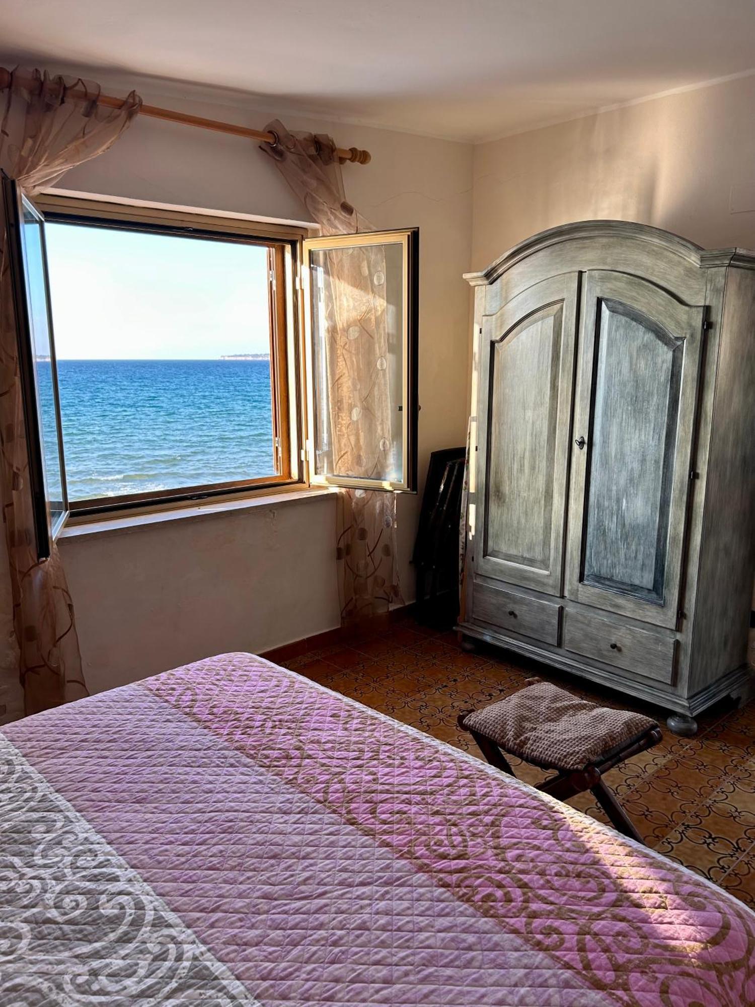 Casa Vacanza Barbera - In Riva Al Mare Villa Trappeto  Ngoại thất bức ảnh